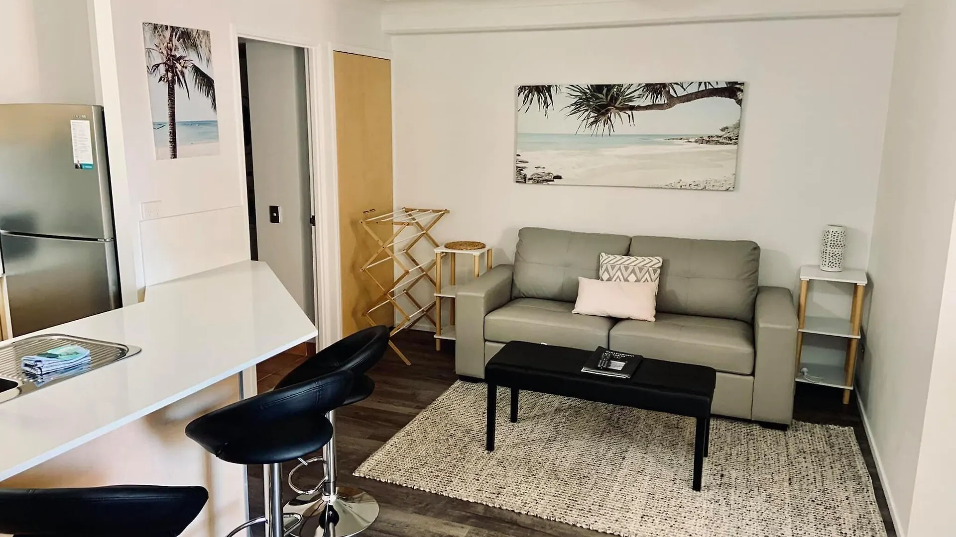 *** Апарт-отель Aruba Surf Resort Бродбич Австралия